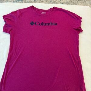 Columbia Tshirt Women's 1X Raspberry Graphic Print Logo Script Sport E77